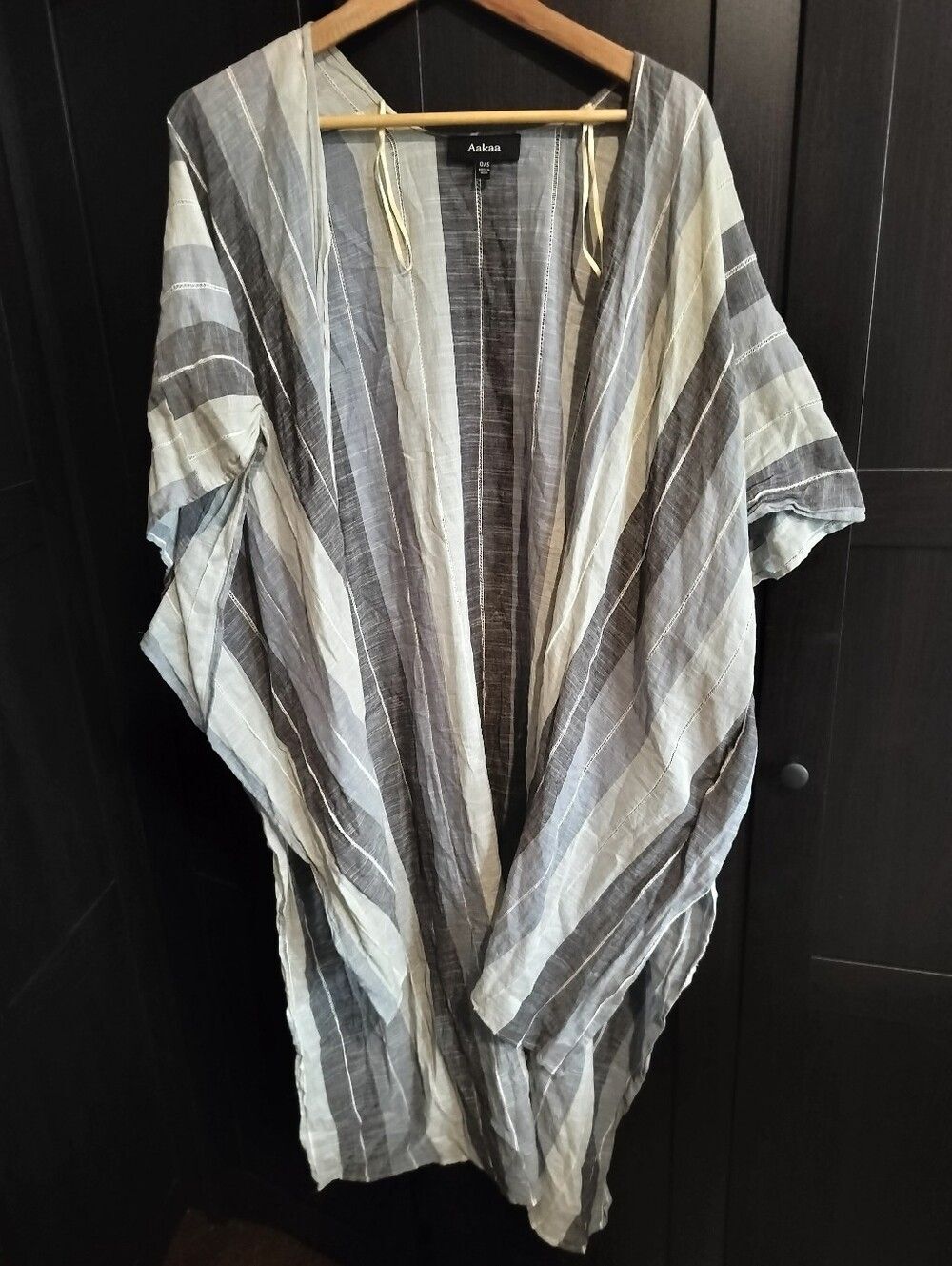 Aakaa Open-Front 100% Cotton Striped Short Sleeve Caftan Cover Up Gray & White